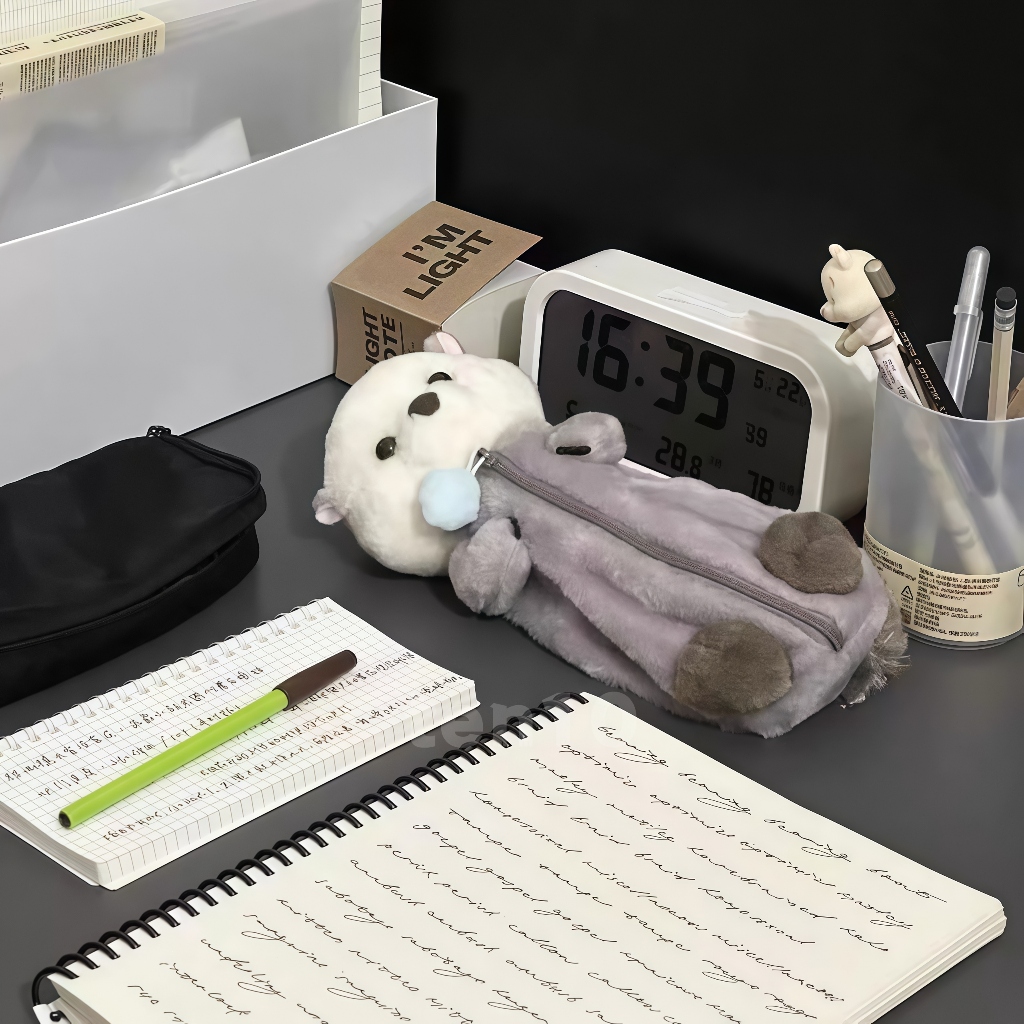 

[ COD ] Tas Pensil Boneka Mewah Kotak Pena Boneka Mewah Sloth Laut Shark Pencil Case Lucu Tempat Pensil Multifungsi Cartoon Large Capacity Storage Bag Animal Pe