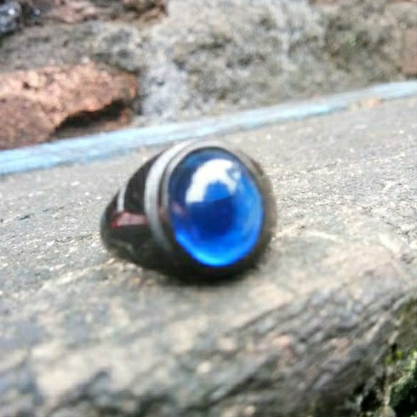 Cincin King Safir