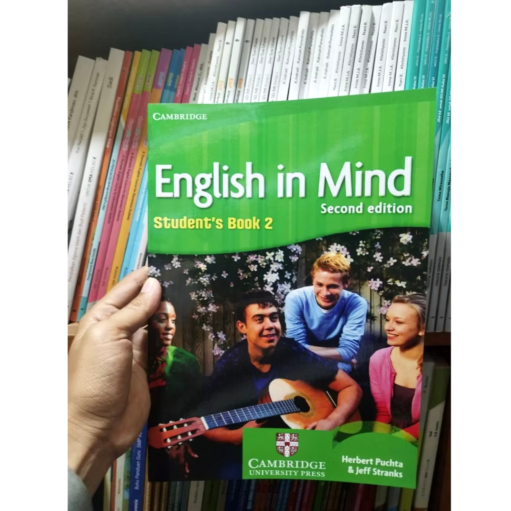 BUKU ENGLISH IN MIND STUDENT'S BOOK 2