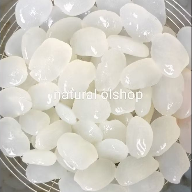 

Kolang Kaling Segar Muda Berat 500 Gram 100% Alami