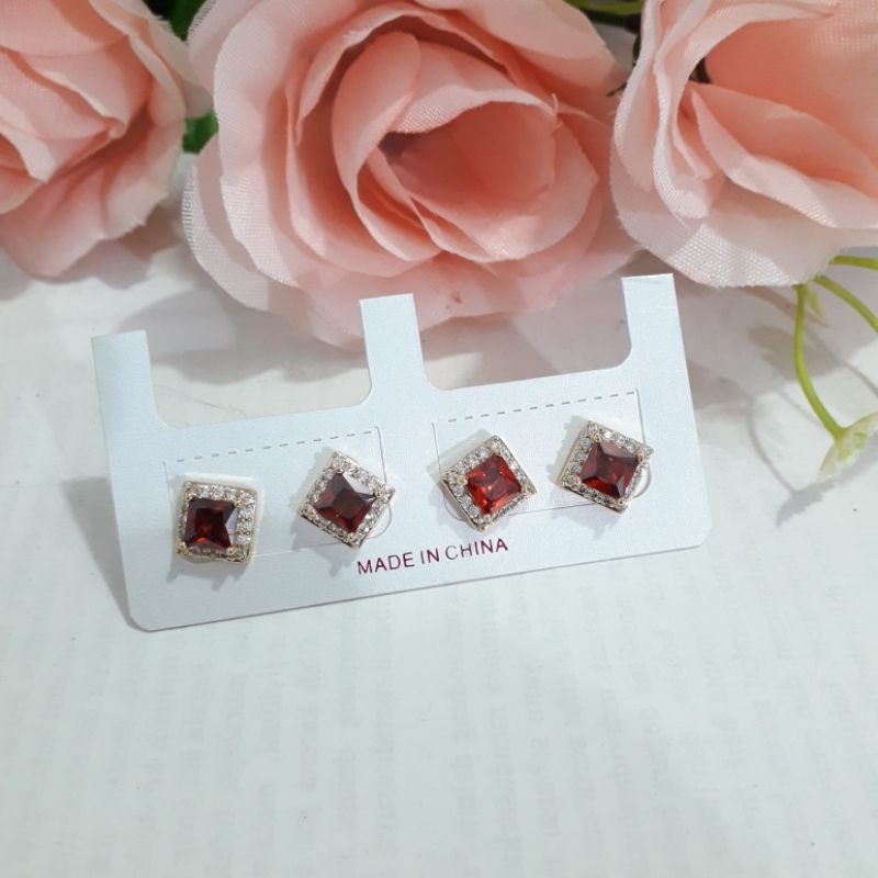 Anting permata merah hati persegi accessories warna gold wanita dewasa/1psg
