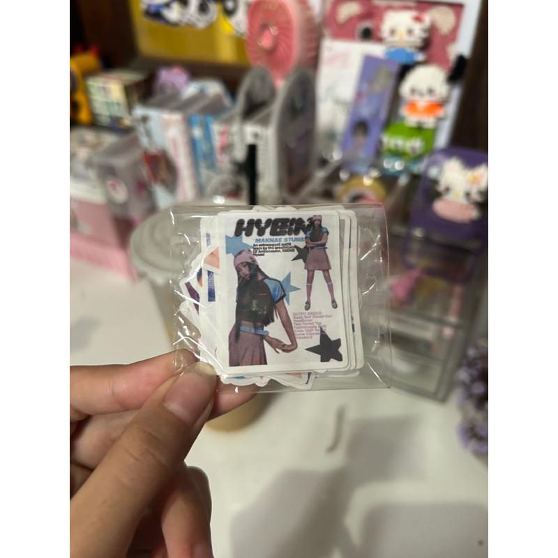 

STICKER PACK KPOP & SONY ANGEL