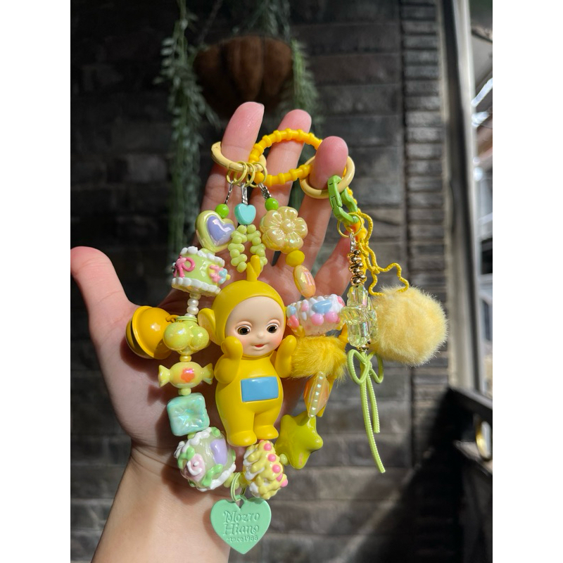 teletubies yellow