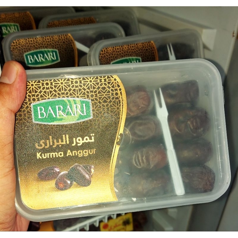 

kurma anggur barari 500 gram.