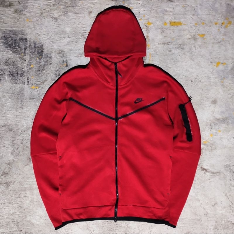 Nike tech second original