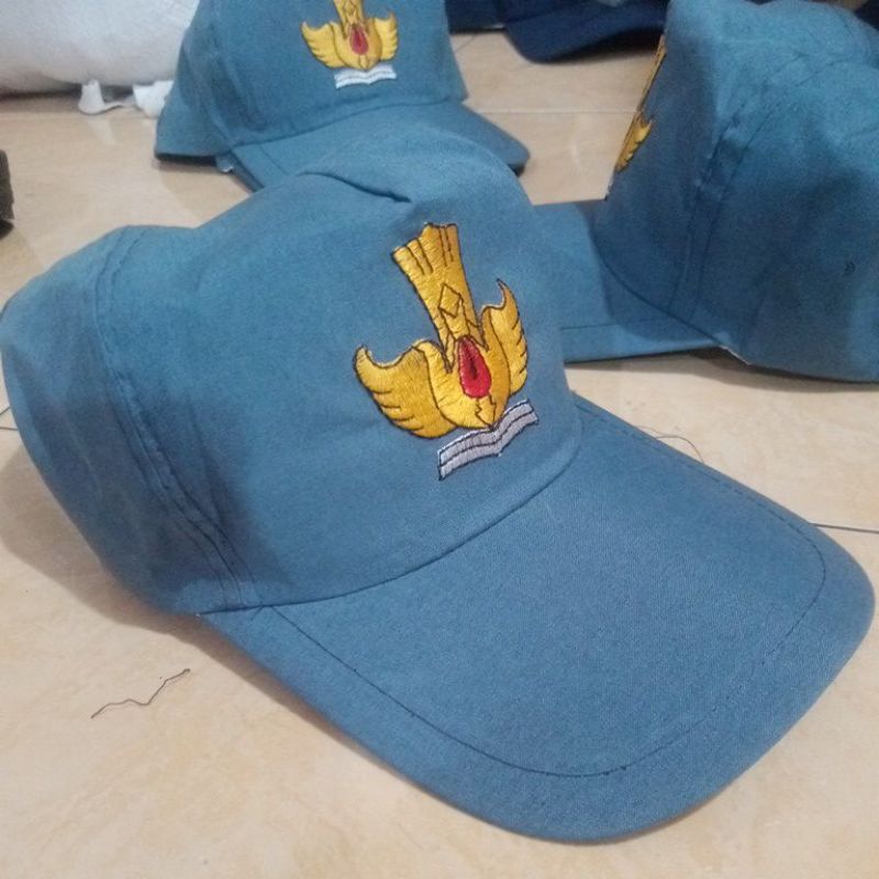Topi sekolah SMA / SMU biu bordir  murah topi pria wanita