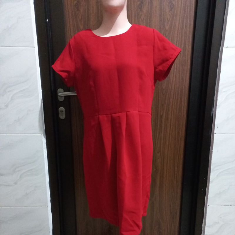 Preloved - Dress Merah Cole