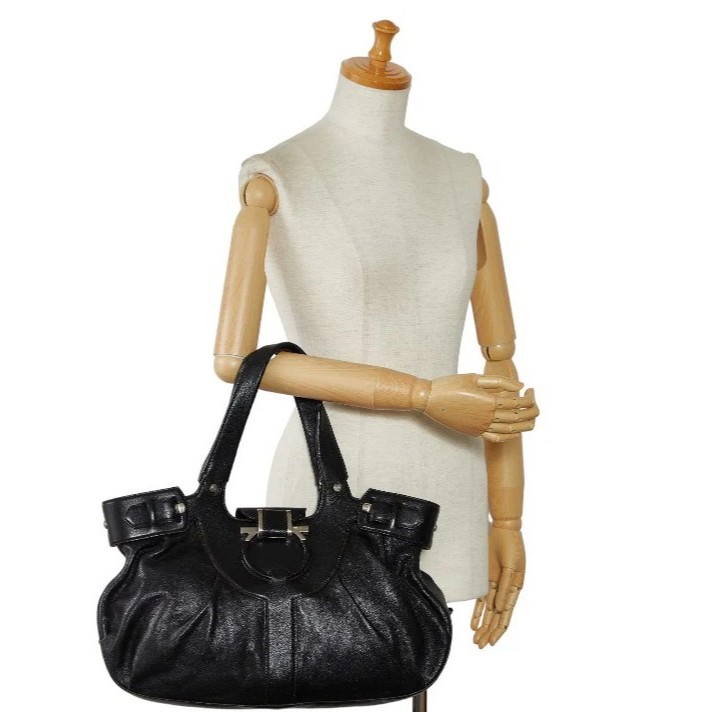 Salvatore Ferragamo Calf Leather Vintage Authentic Shoulder Bag - Preloved
