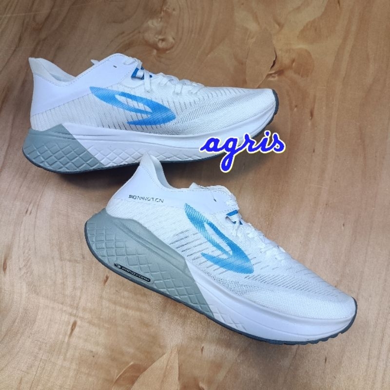 SEPATU RUNNING NINETEN HANNA 910