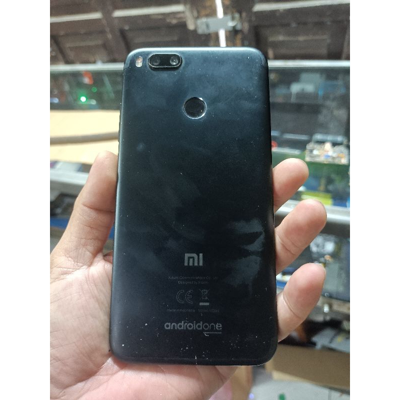 Xiaomi Mi A1 minus lcd pecah,mesin normal