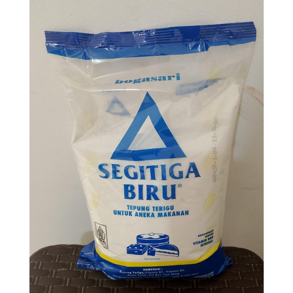 

Tepung Terigu Segitiga Biru 1 Kg
