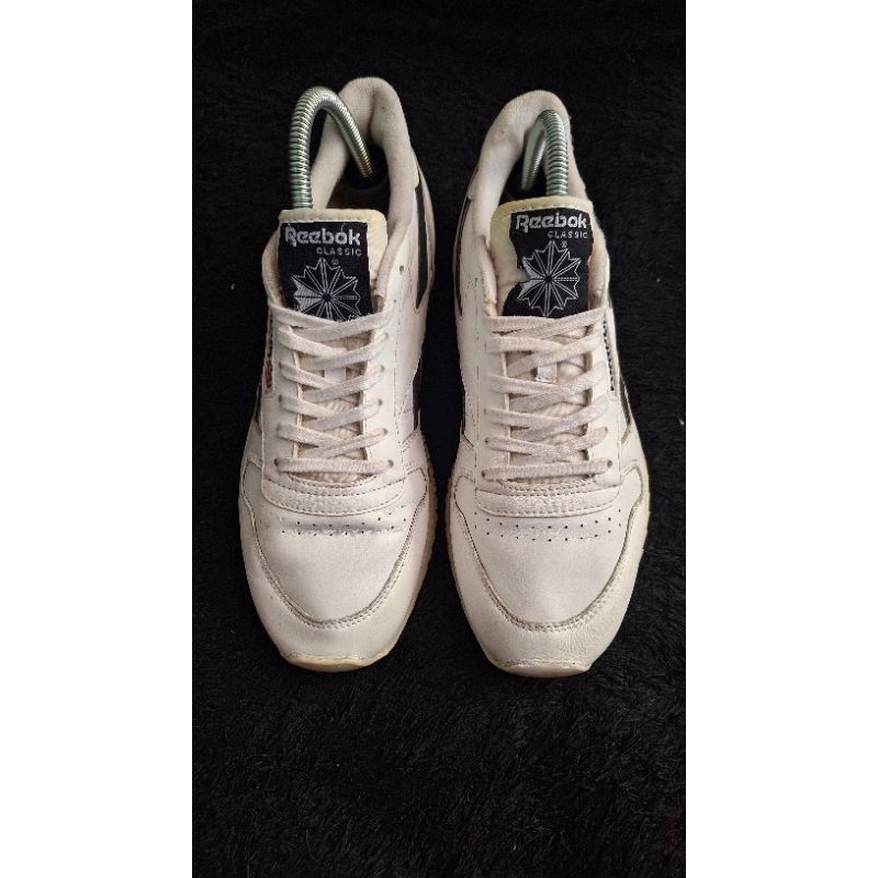 Reebok Classic Sepatu Sneakers Putih