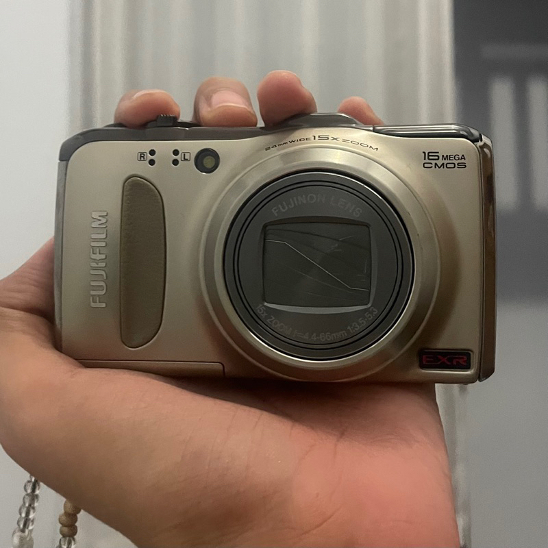 fujifilm f550exr digicam