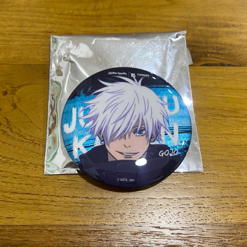 Badge Pin Gojo Satoru Jujutsu Kaisen [ Tomoro Coffee ]