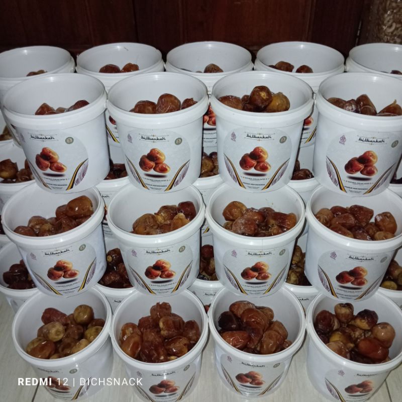

BEST SELLER Kurma Kemasan Ember 500Gr dapat 2 EXP 1/10/2026 Premium Dates Total 1 Kg