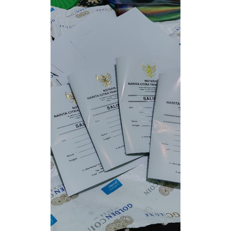 

Caver akta notaris Art carton 260 Garuda poly emas/silver