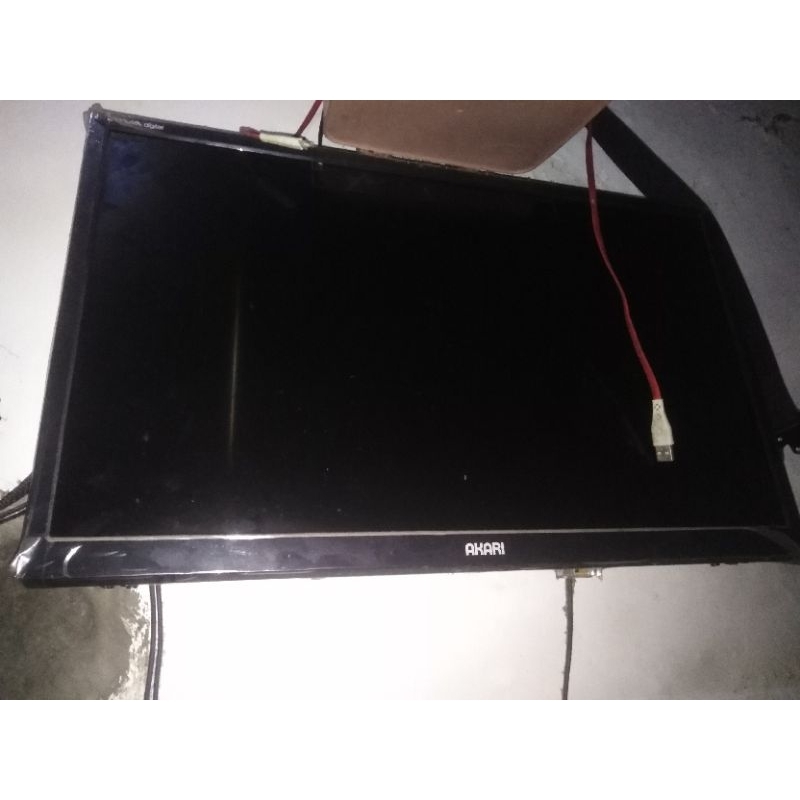 TV LED AKARI 19' bekas