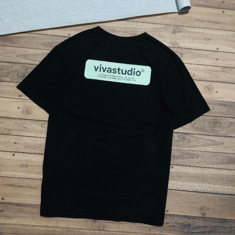 Kaos VIVASTUDIO Hitam Size Besar