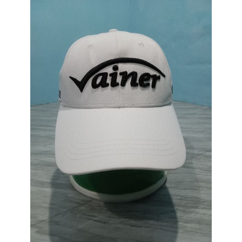 Topi VAINER Pekat Tebal Mulus
