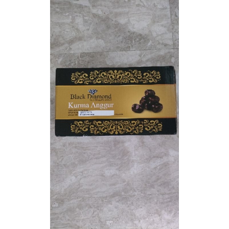 

Kurma Anggur Black Diamond 550gr 1 dus isi 12