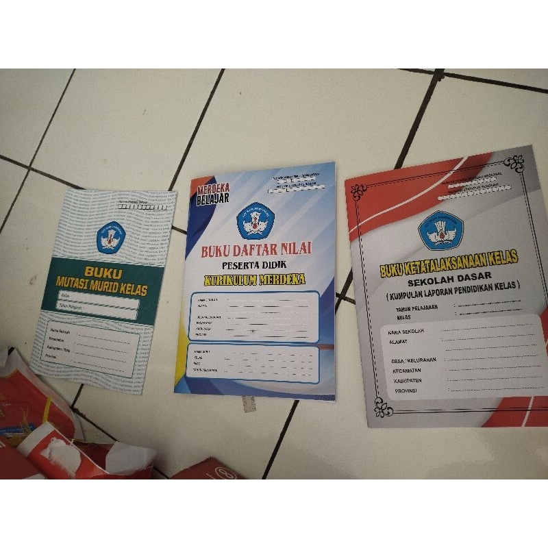 Buku absen kelas/ketatalaksanaan kelas