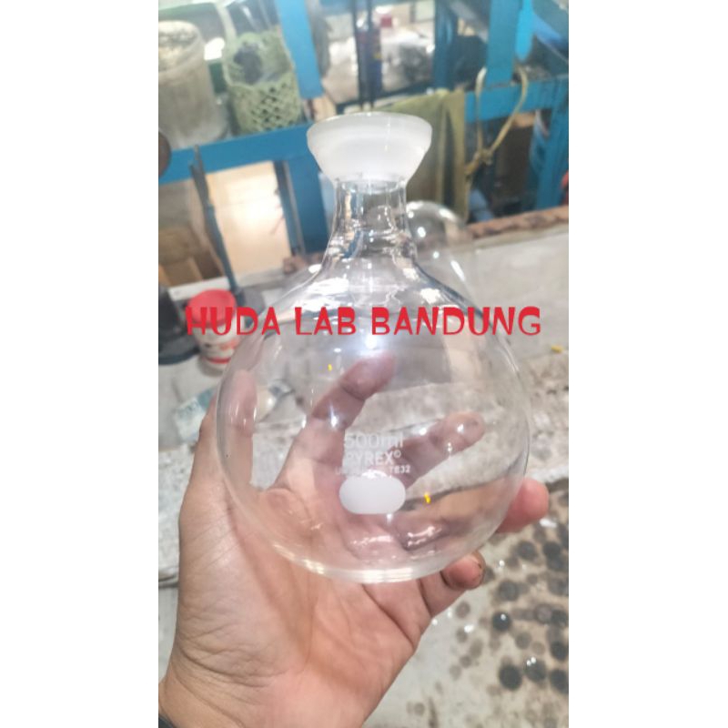 labu bulat/boiling flask 500ml pyrex memakai ball joint