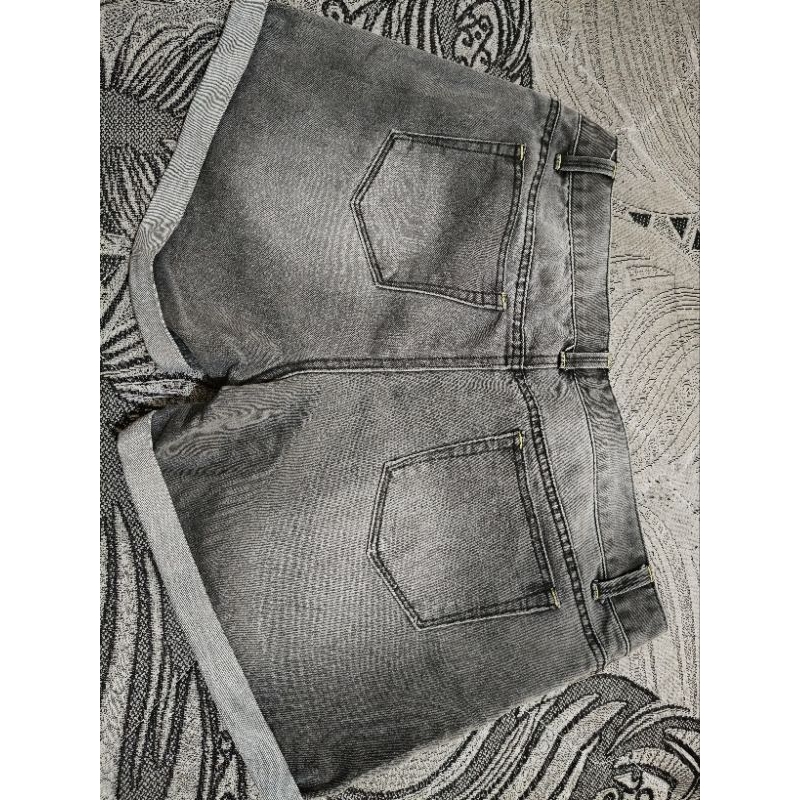 Preloved Hot Pants Wanita