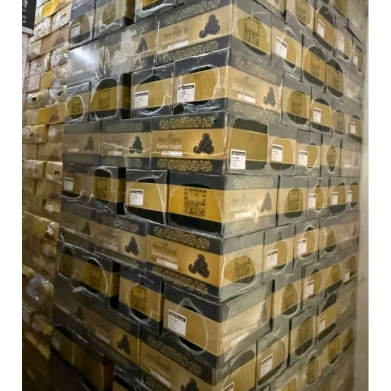 

Kurma anggur black diamond 500grm