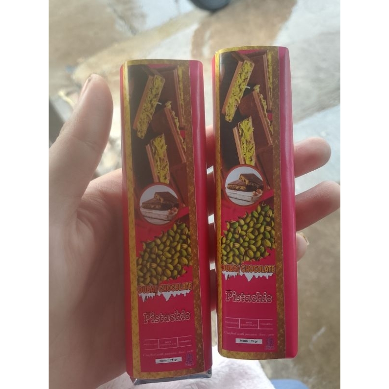 

Dubai Chocolate Pistachio Cokelat Kering