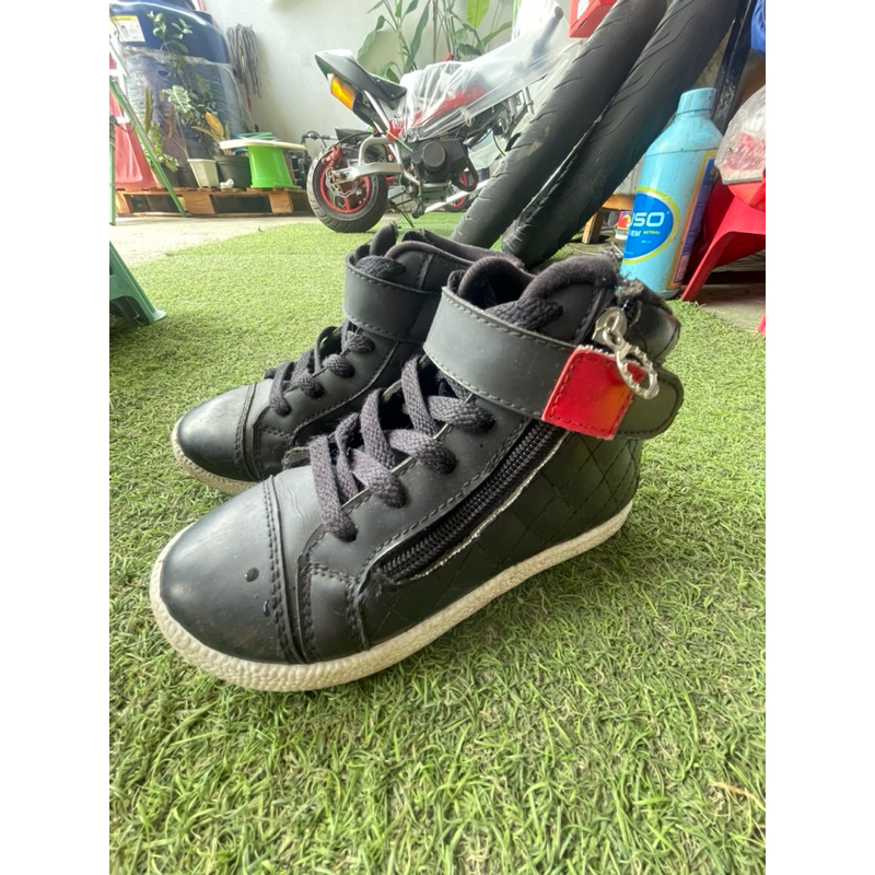 sepatu anak Gabino hitam size 30 no minus