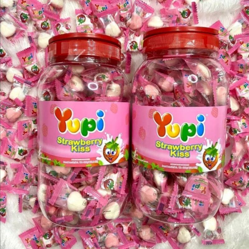 

Yupi Strawberry Kiss Kemasan Toples