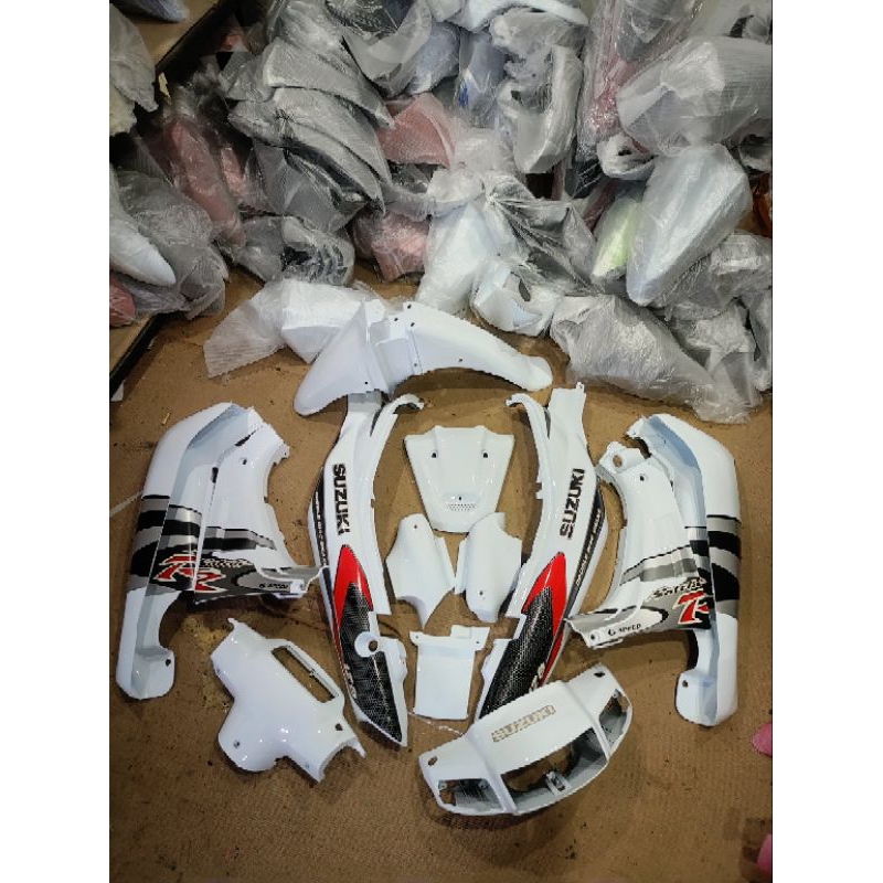 cover body fullset Suzuki Satria lumba body halus fullset Suzuki Satria lumba warna putih