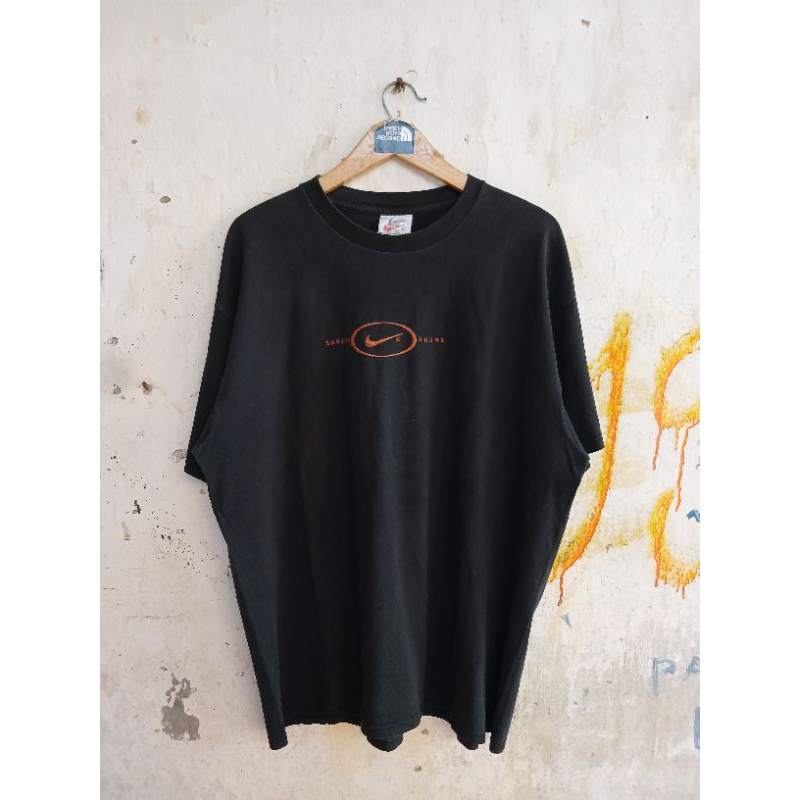 T-Shirt Nike Center Swoosh