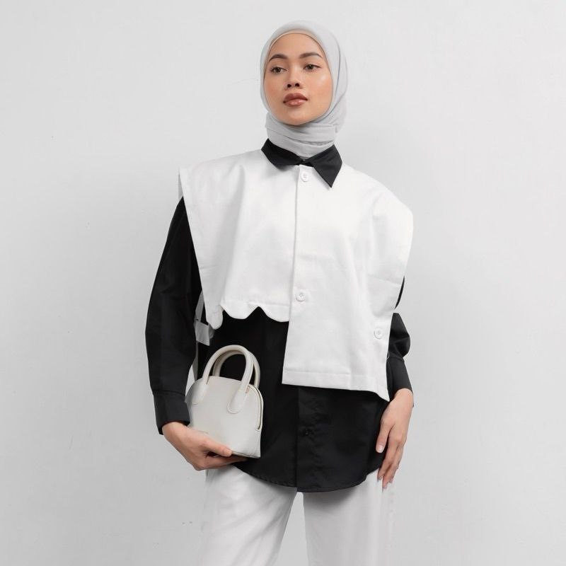 Rompi Wanita Layer - Vest Stylish Hijab Friendly Warna Putih Model Unik Kekinian | Karina Vest