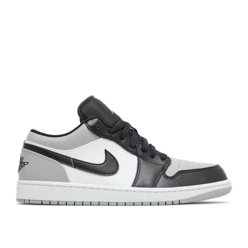 ￼Air Jordan 1 Low Shadow Toe