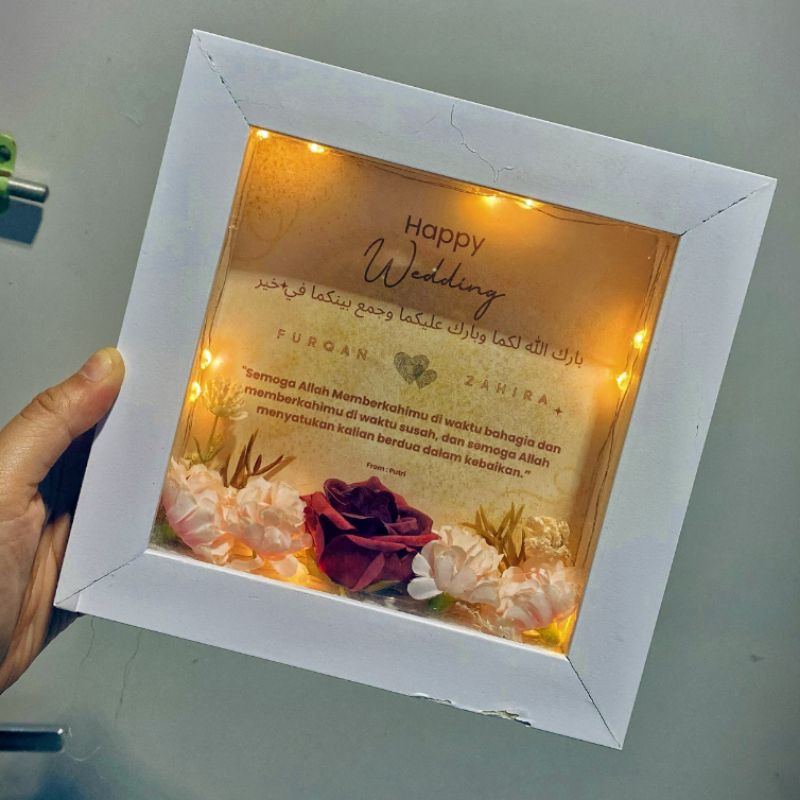 

Gft - Frame 5R| Wedding| Graduation| Kado