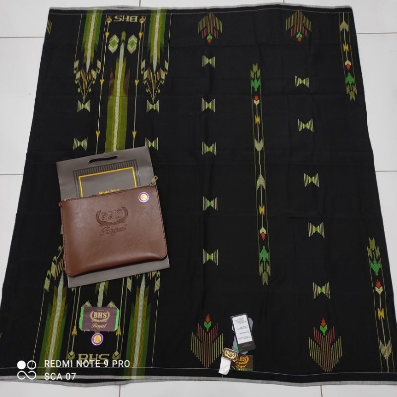 SARUNG BHS ROYAL STC SCA