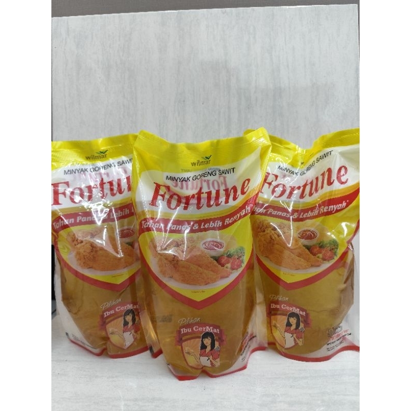 

Minyak goreng Fortune Reffil ( 6Liter ) 2L x 3 Pcs