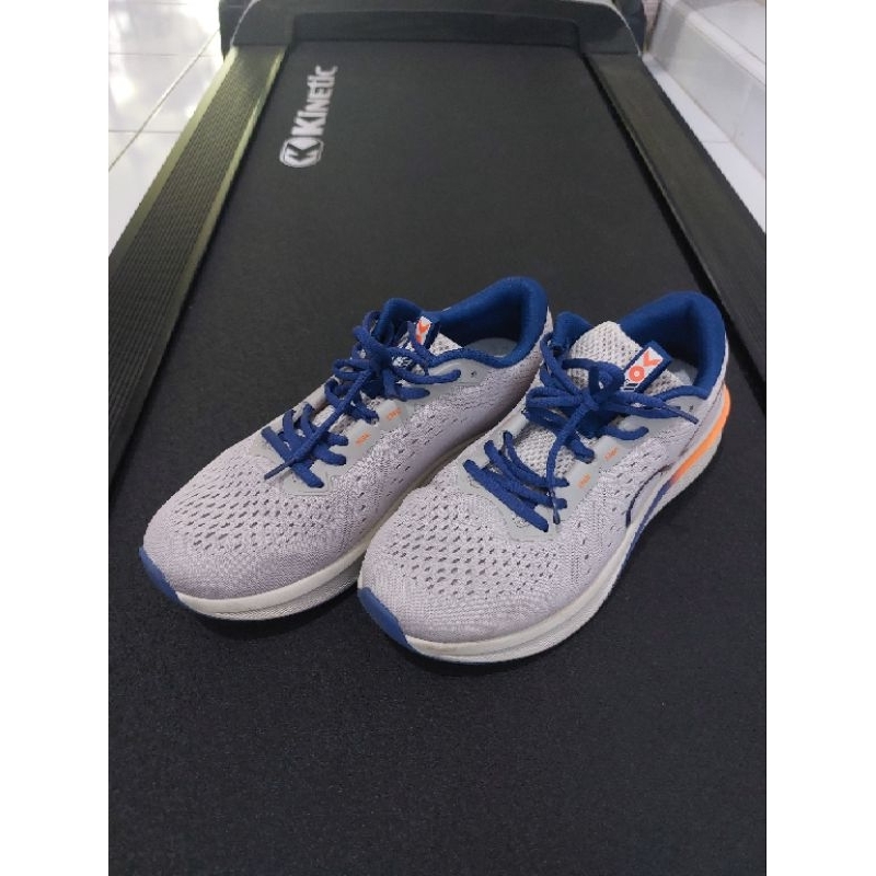 Sepatu kanky kaze second size 43