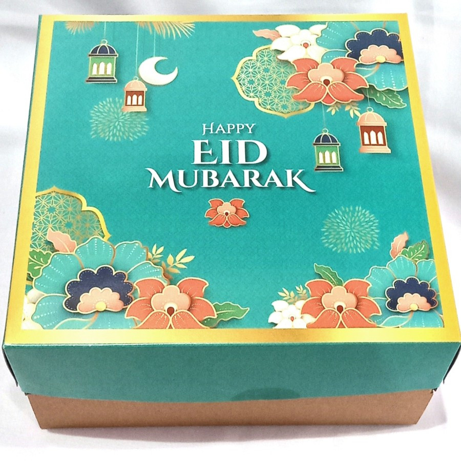 

Kardus Lebaran Edisi Eid Mubarak Tosca 20x20x10 Cm