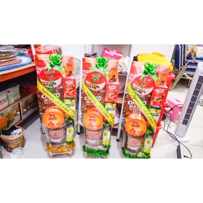 

Parcel Basyirah - Parcel Tinggi dengan isian premium/Parcel Idul Fitri Surabaya Sidoarjo Mojokerto Pasuruan