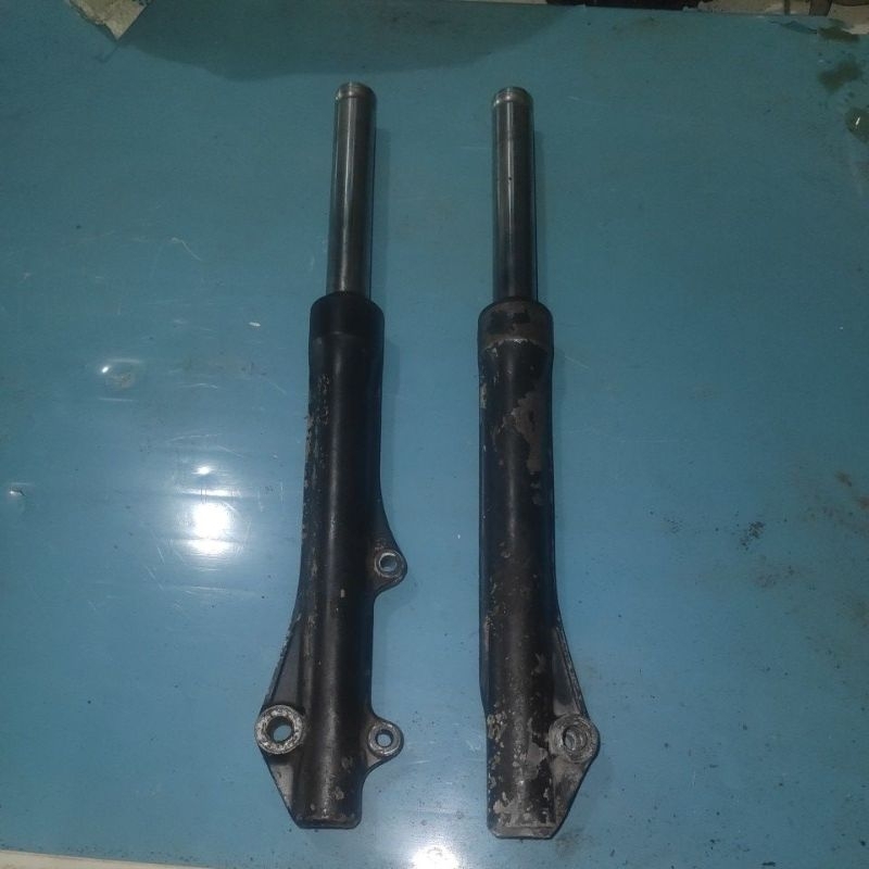 sok shock shockbreker depan vario 110 karbu vario techno karbu ori