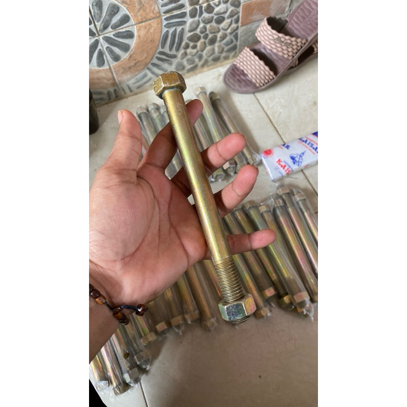 baut sasis/baut body traktor