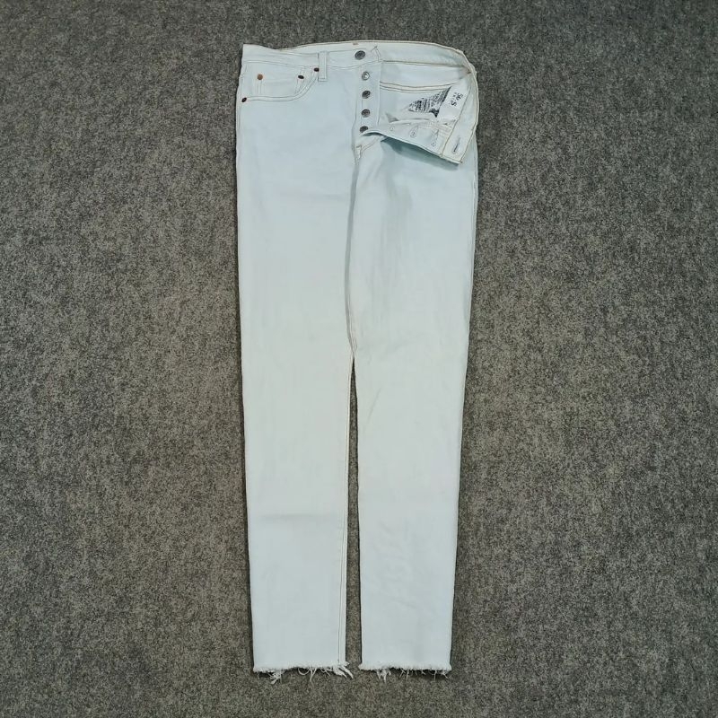 Celana skinny jeans panjang pria LEVIS 501 size 28 second