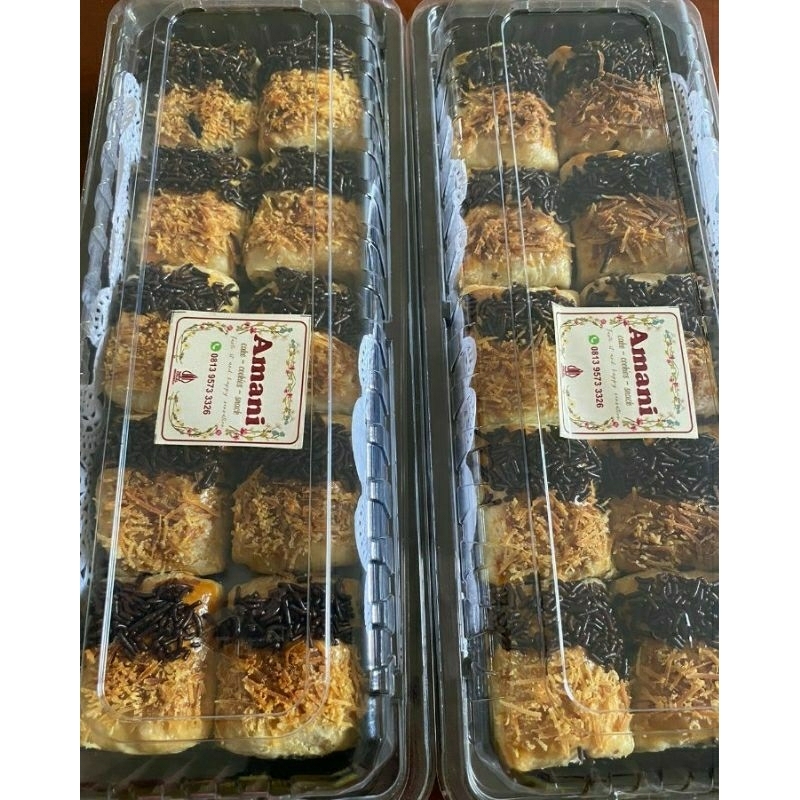 

bolen pisang filing coklat keju