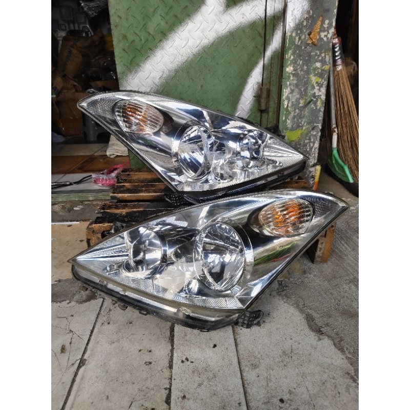 Headlamp Toyota Wish barang Original Tahun  2003/2007