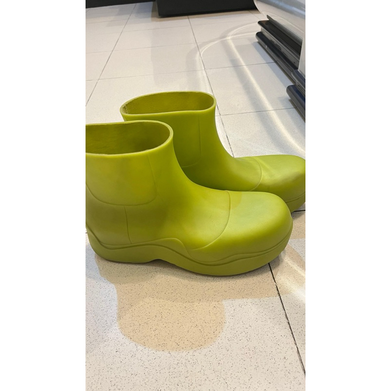 Bottega Veneta puddle boots preloved