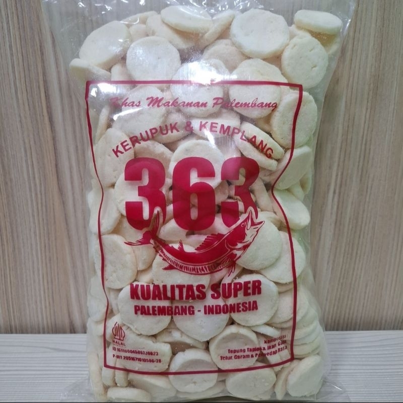 

Etalase 18 Super mini Kerupuk Kemplang 363 Asli Ikan Enak Halal