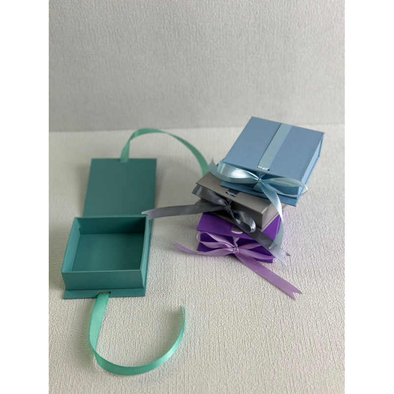 

Kotak kado | Gift box