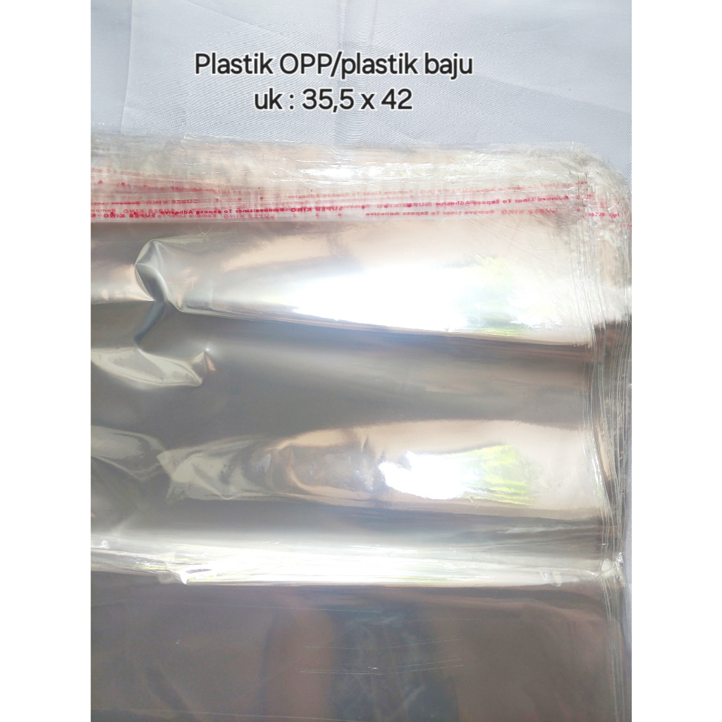 

Plastik OPP BAJU uk 35x42 pengiriman dr surabaya bisa instant